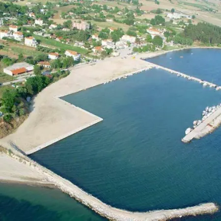 Koukmaris House Pansiyon *