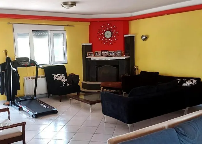 Koukmaris House Gazde/Camere de închiriat *